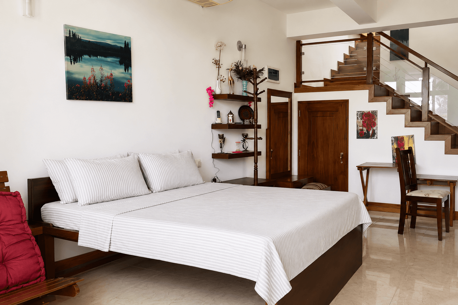 Deluxe Studio Room
